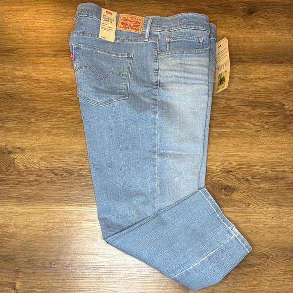 Levi’s 311 Shaping Skinny Capri Hypersoft Mid Rise Light Wash Women’s 16 W33 NWT - Picture 4 of 8